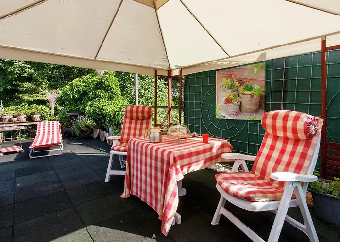 Cosy In With Terrace * Heerlen