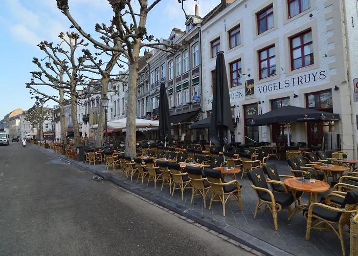 Cosy In With Terrace Апартаменты *