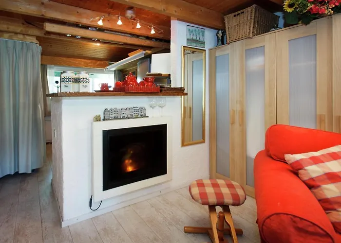 Cosy In With Terrace Apartment