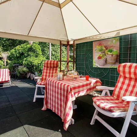 Cosy In With Terrace * Heerlen