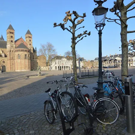 Cosy In With Terrace * Heerlen