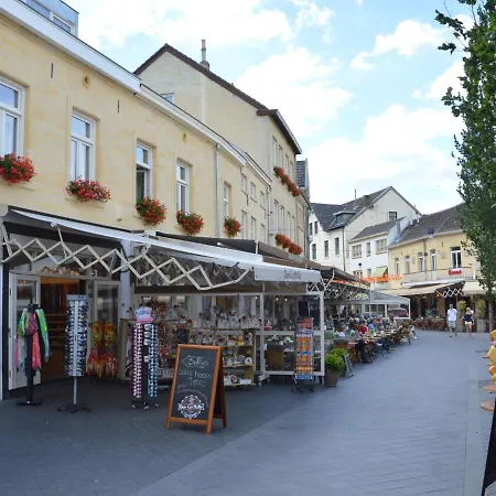 Lägenhet Cosy In With Terrace Heerlen
